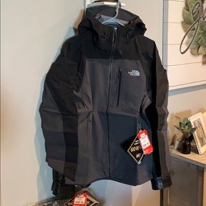 Men’s North Face Jacket with hood